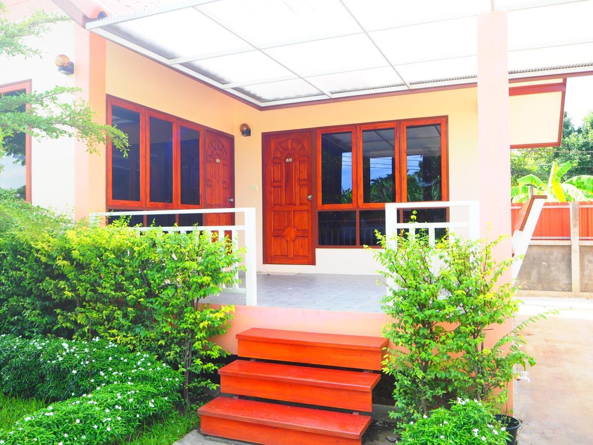 Bansuansiriwat Hotel Ban Tak Exterior photo